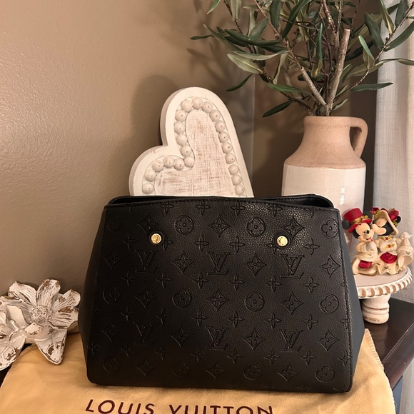 Authentic Louis Vuitton Empreinte Montaigne MM Black - Picture 3 of 16